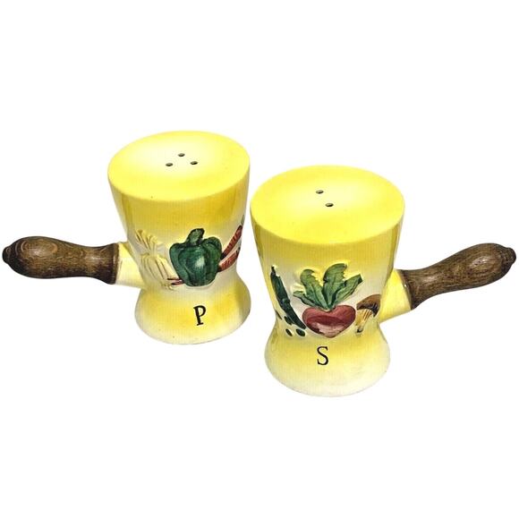 Vintage Mid Century ceramic salt & pepper shakers Commodore Japan wood handles - Picture 8 of 8